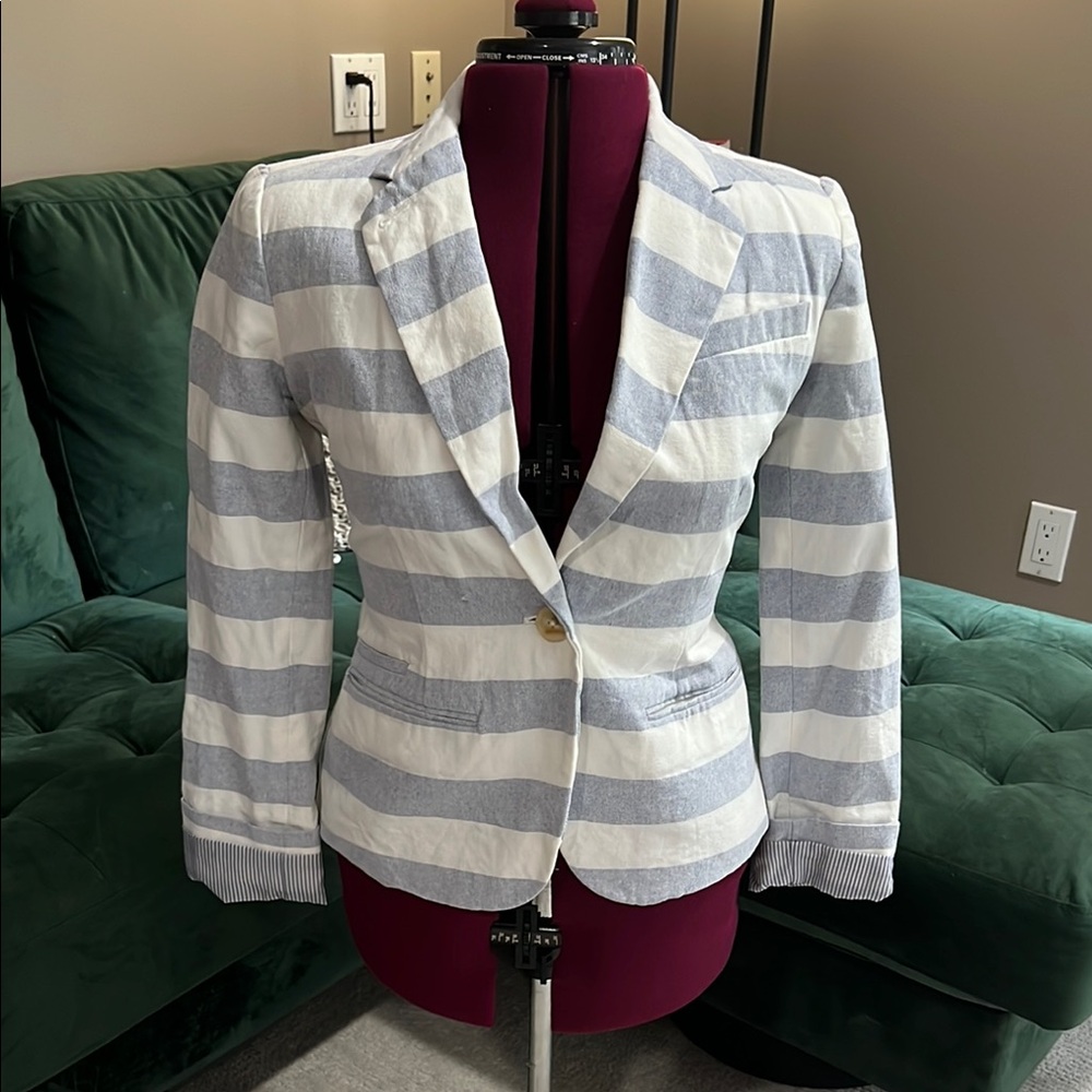 Merona Striped Gray and White Women's Blazer | Size 6
